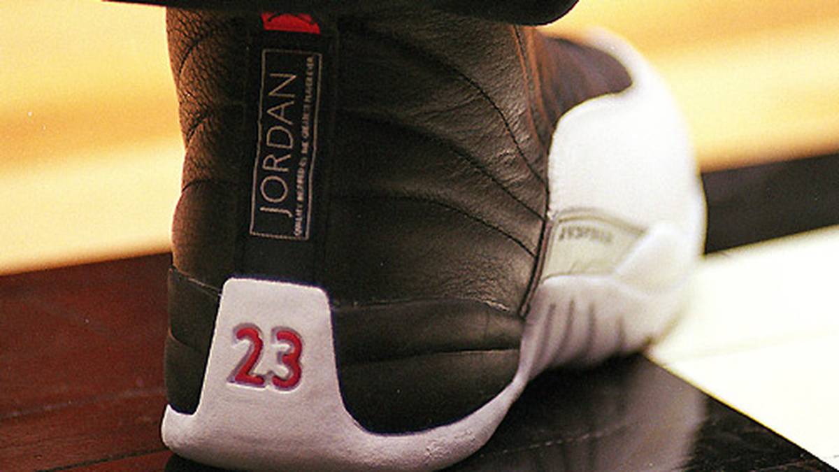 ... und wird zum Logo seiner Sportartikellinie - der "Jumpman" wird geboren.