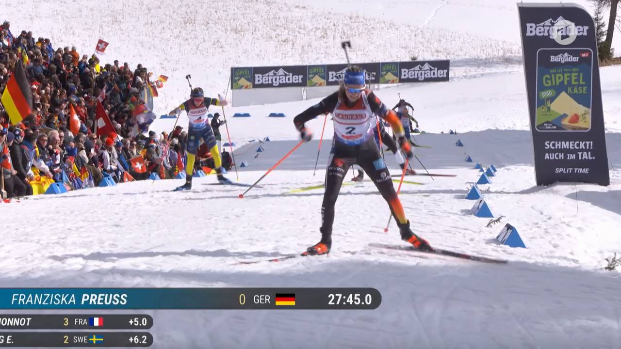 Deutsche Biathletin im Baby-Glück