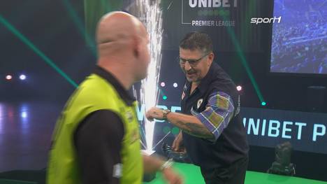 Michael van Gerwen besiegt den Schotten Gary Anderson in der Darts Premier League mit 8:6 und hat damit weiterhin alle Chancen auf das Halbfinale. 