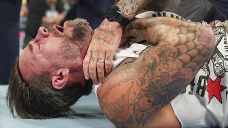 CM Punk wurde bei WWE RAW böse attackiert