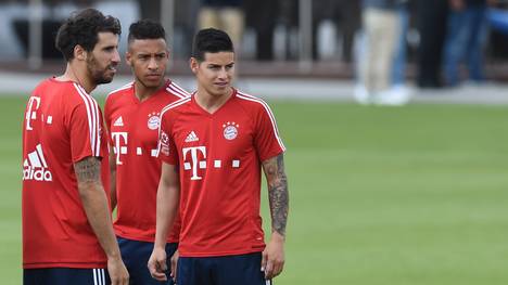 James Rodriguez (rechts) kehrt bei den Bayern ins Mannschaftstraining zurück
