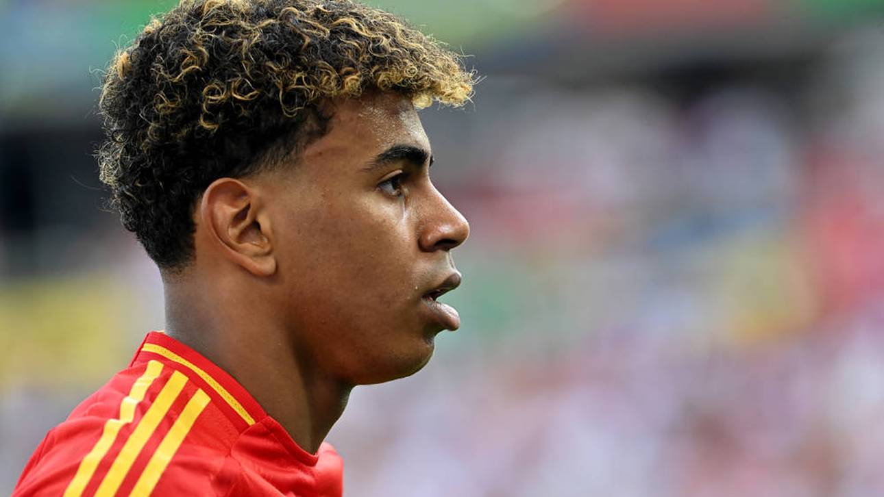 Eine Berührung von Messi reichte aus