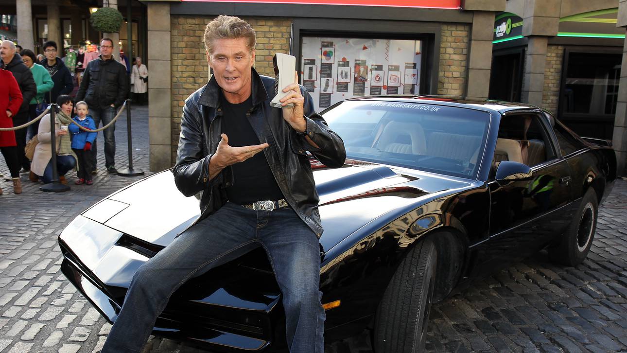 David Hasselhoff & KITT Launch Vodafone's 1984G Street