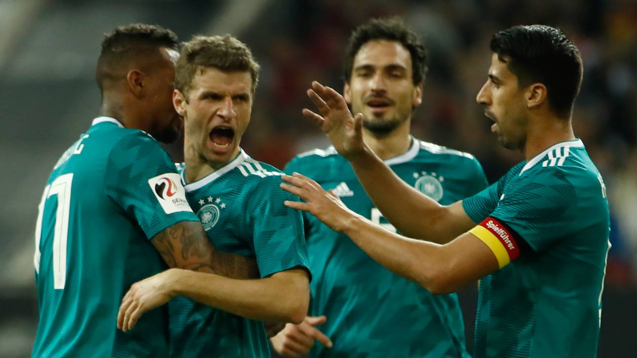 DFB: Doch Abschied für FCB-Trio?