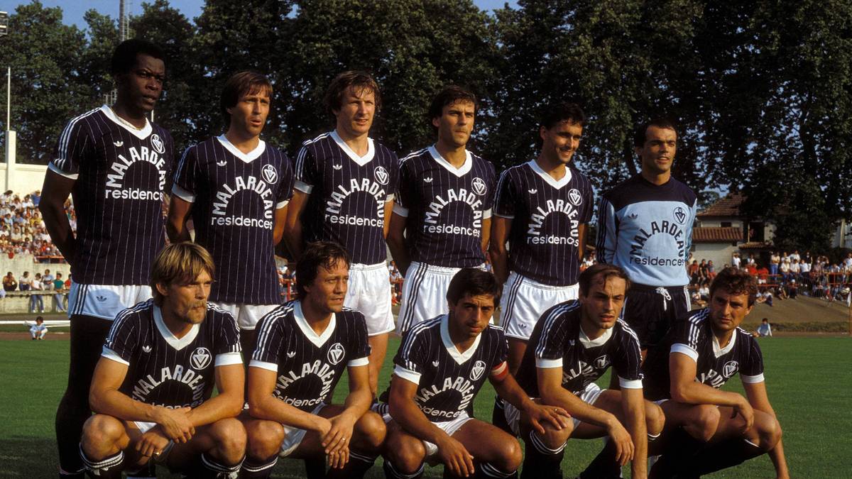 Die Mannschaft von Girondins Bordeaux mit Dieter Müller (u.r.) im Jahr 1984