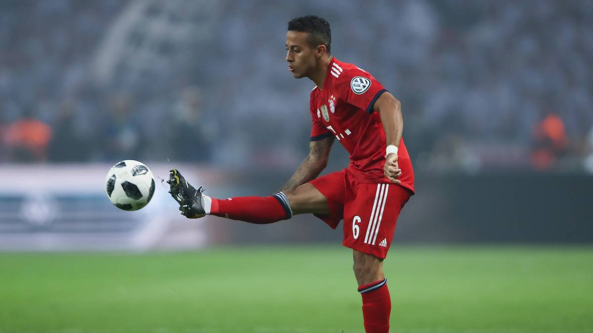 THIAGO: Der Spanier hat unbestritten überragendes Potenzial. Nur zeigt er das viel zu selten, in dieser Saison rief er sein Können eigentlich nur im Rückspiel in Madrid zu 100 Prozent ab. Ansonsten mit zu vielen Fehlern im Spiel und zu wenig Demut, wie er durch die Proteste gegen seine Auswechslung im Pokalfinale zeigte.