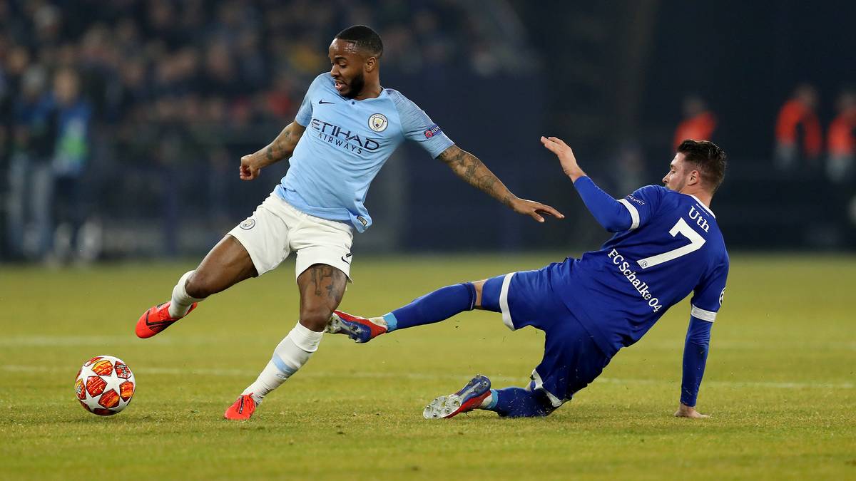 MARK UTH: An vorderster Front zeitweise etwas überfordert. Konnte sich erst nach einer knappen halben Stunde mit einem gefährlichen Schuss in Szene setzen. Ackerte aber auch defensiv für die Mitspieler und scheute sich auch nicht vor Grätschen, wie gegen Gündogan, für die er allerdings zurecht Gelb sah. SPORT1-Note: 3