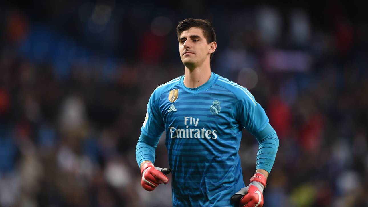 Fans bewerfen Courtois mit Ratten