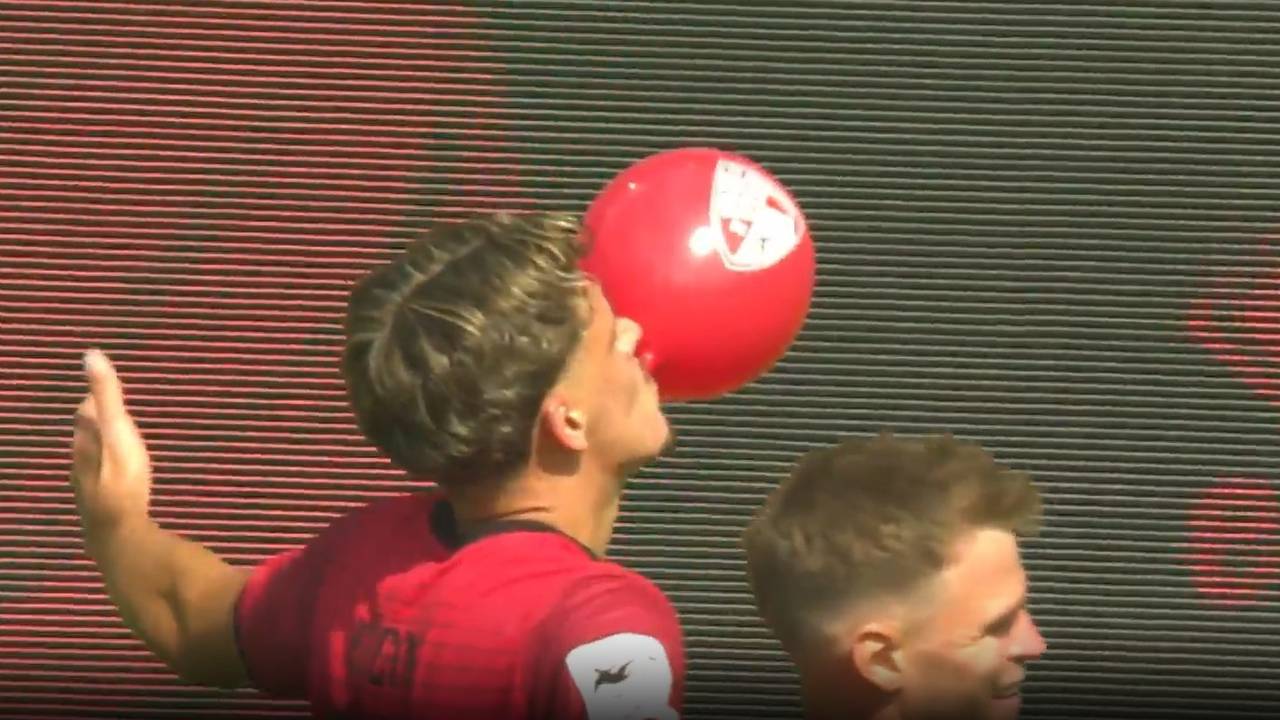 Kurioser Luftballon-Jubel nach Traum-Premiere