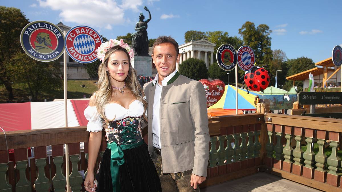 Rafinha und Ehefrau Carolina 