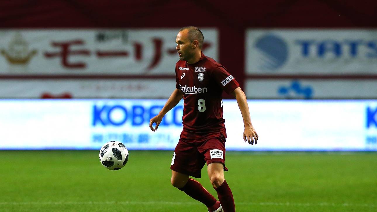 Iniesta trifft nach Podolski-Vorlage