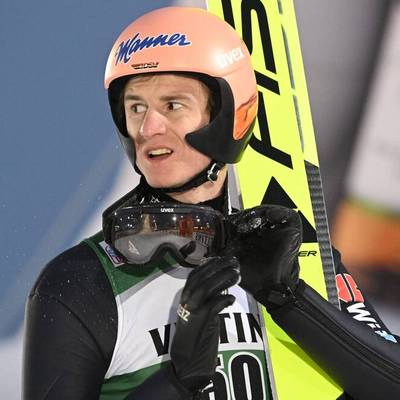 Die deutschen Skispringer haben zum Abschluss des Weltcups in Ruka Licht und Schatten gezeigt.