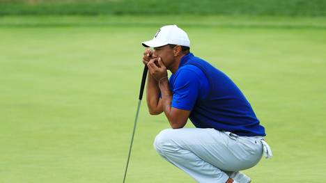 Tiger Woods liegt deutlich hinter dem führenden Brooks Koepka zurück