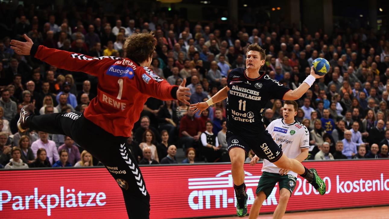 Flensburg bleibt an Führungsduo dran