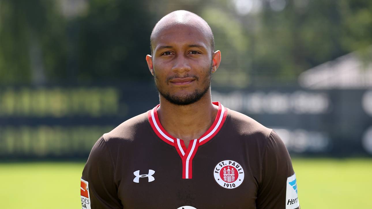 Kuriose Trikot-Panne bei St. Pauli