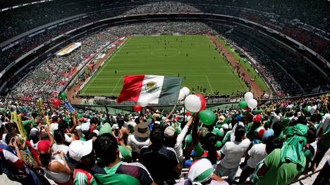 Das Aztekenstadion ist mit einem Fassungsvermögen von 95.500 Zuschauern das drittgrößte Fußballstadion der Welt