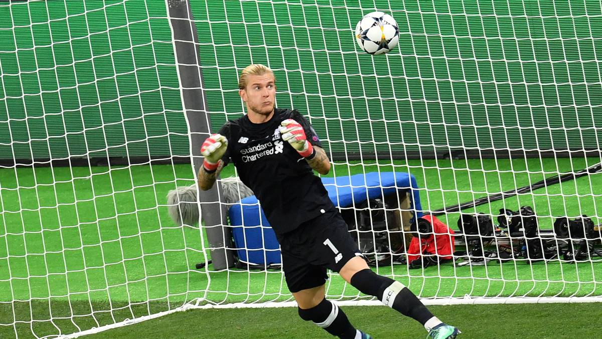 Sieben Minuten vor Spielende wird Karius endgültig zum tragischen Helden. Bale schießt aus gut 30 Metern mit links einfach mal drauf und der Ball fliegt, wenn auch ganz leicht flatternd, genau auf Karius zu