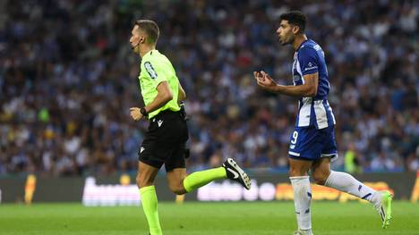 Beim Spiel zwischen Porto und Arouca stand der Schiedsrichter im Mittelpunkt