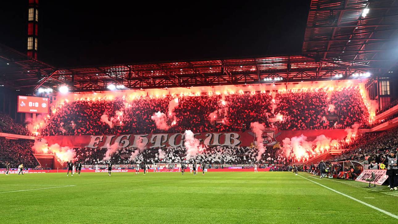 Die Kölner Fans zündeten eine große Pyroshow 