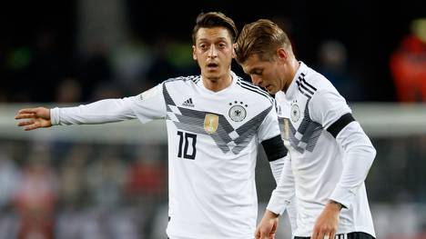 Mesut Özil und Toni Kroos wollen den WM-Titel von 2014 dieses Jahr verteidigen