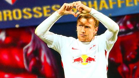 Emil Forsberg jubelt für RB Leipzig mit Herz