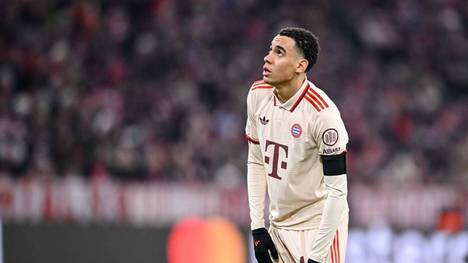 Jamal Musiala sucht aktuell nach seiner Topform. Auch gegen Celtic blieb das Bayern-Juwel blass. Hat der Vertragspoker der letzten Wochen etwa seine Spuren hinterlassen? SPORT1 Chefreporter Stefan Kumberger ordnet die Lage ein.