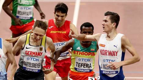 Amos Bartelsmeyer (links) steht im Halbfinale über 1500 Meter