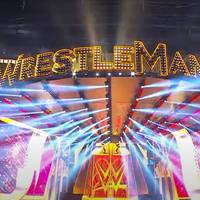 Hollywood ruft - in spektakulärer Optik: WWE enthüllt in Los Angeles das Set für die Megashow WrestleMania am Wochenende. Auch sonst steigt vor Ort das Fieber.