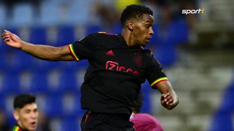 Hommage an Reggae-Legende Bob Marley: In Anlehnung an die inoffizielle Klubhymne "Three Little Birds" präsentiert Ajax Amsterdam ein besonderes Trikot. Doch jetzt schreitet die UEFA ein.