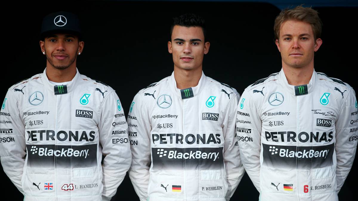 Mercedes-Motorsportchef Toto Wolff ist außerdem bekennender Wehrlein-Anhänger und fand bereits öfter lobende Worte für den Mercedes-Protege. 2014 war er bereits Ersatzfahrer bei Mercedes. Ein weiterer Vorteil: Wehrlein ist jung, talentiert und wäre dem schwierigen Lewis Hamilton (zunächst) klar untergeordnet