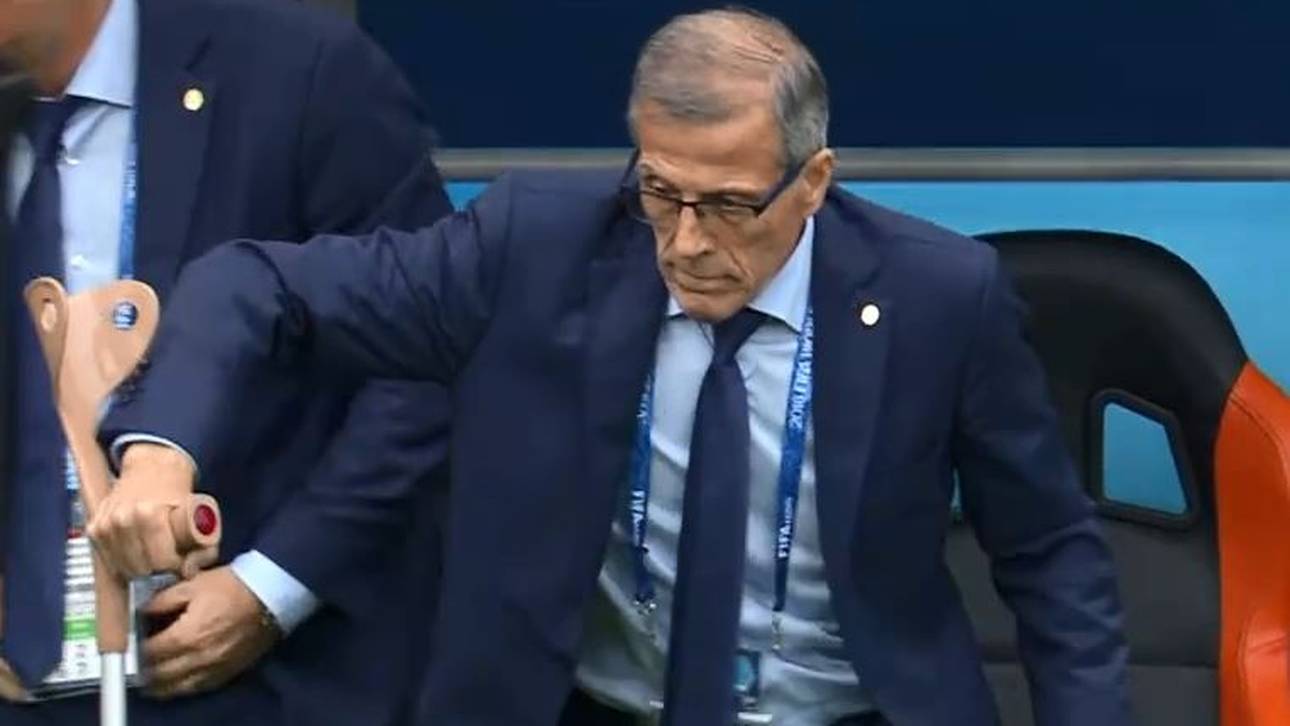 Darum geht Tabarez an einer Krücke