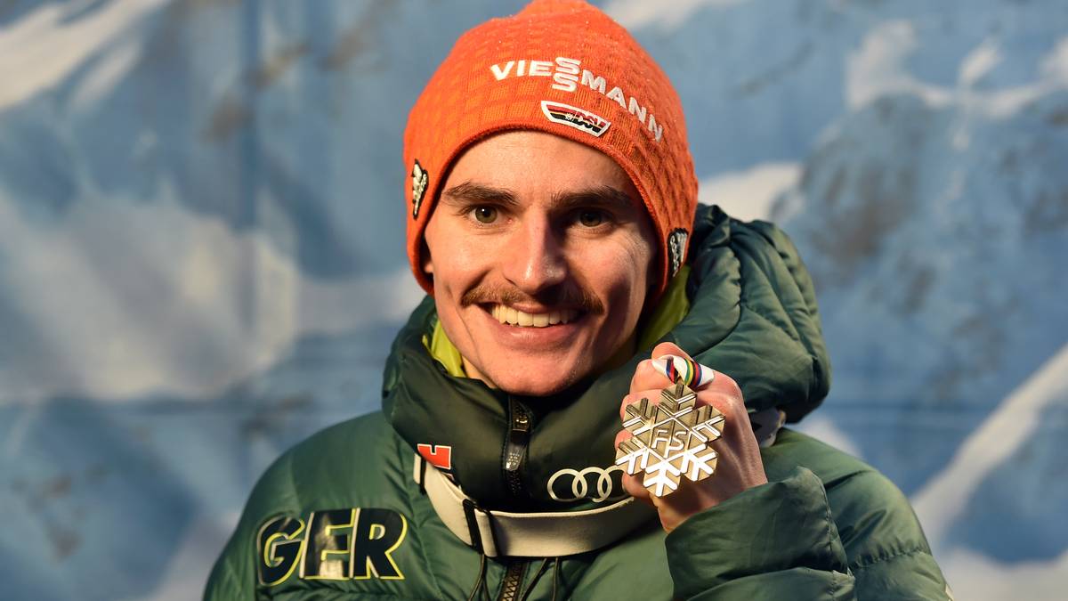 SKISPRINGEN - RICHARD FREITAG (SG Nickelhütte-Aue): Medaillenfavorit