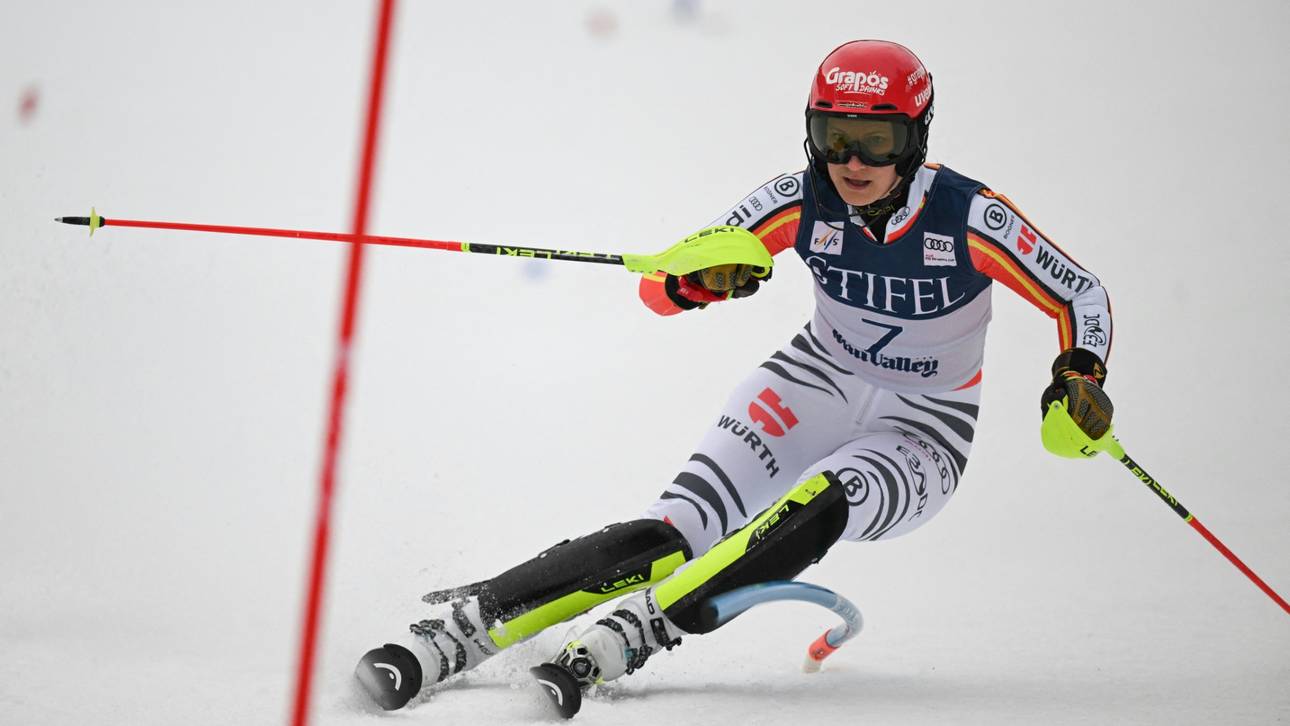 Slalom: Deutsches Duo in Lauerstellung