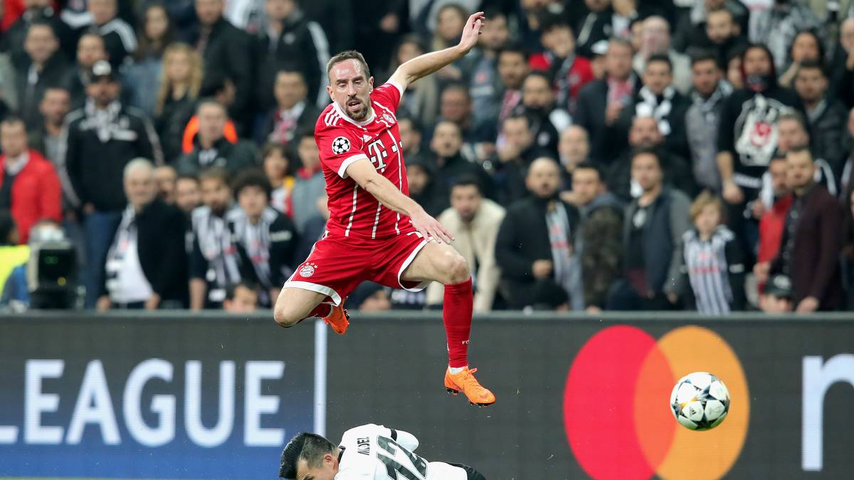 FRANCK RIBERY: Der Franzose mit Licht und Schatten. Gelungene Dribblings und Fehlpässe hielten sich die Waage. SPORT1-Note: 3