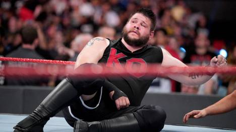 Bei WWE Monday Night RAW verkündete Kevin Owens einen überraschenden Schritt