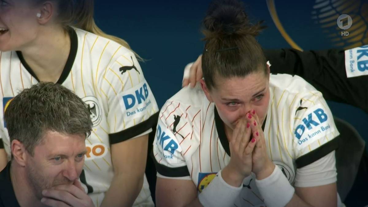Emily Bölk brach schon vor dem Spielende in Tränen aus