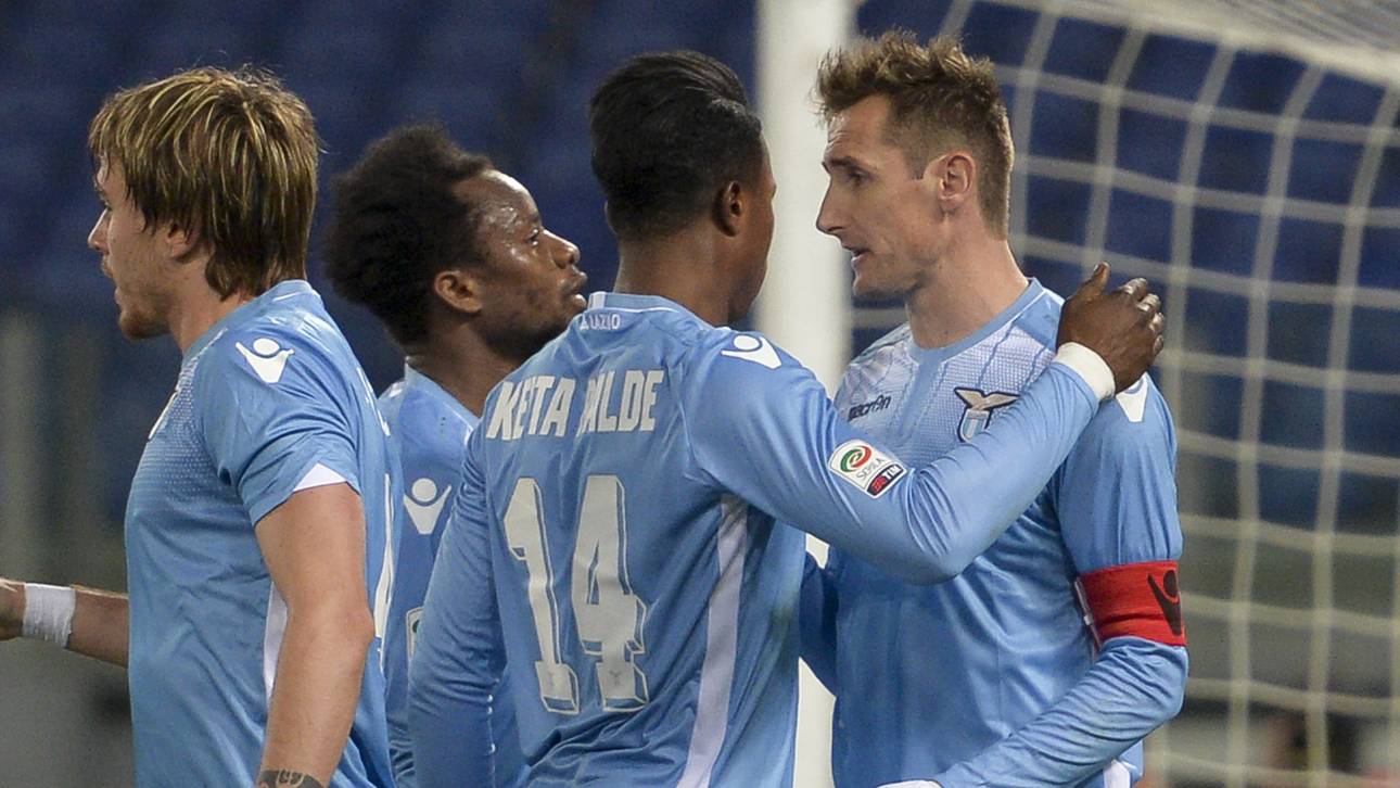 Italien liegt „Superman“ Klose zu Füßen