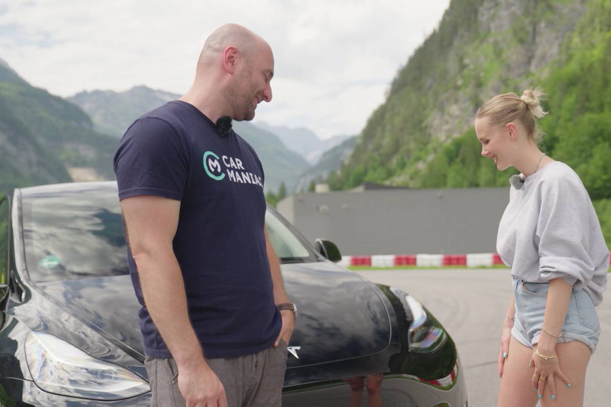 „Car Maniac“ ist die erste Auto-Late-Night-Show im deutschen Fernsehen mit Tests rund um die Elektromobilität mit spannenden Gästen. In der ersten Folge testen Chris & Laura-Marie Geissler die Top-Modelle von Tesla, Porsche und Mercedes.