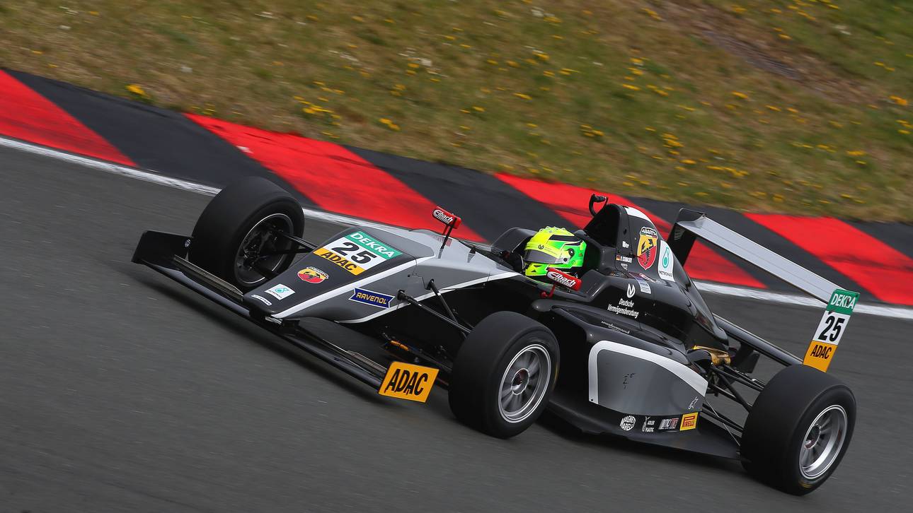 Mick Schumacher glänzt bei Tests