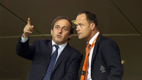 French UEFA chairman Michel Platini (L)