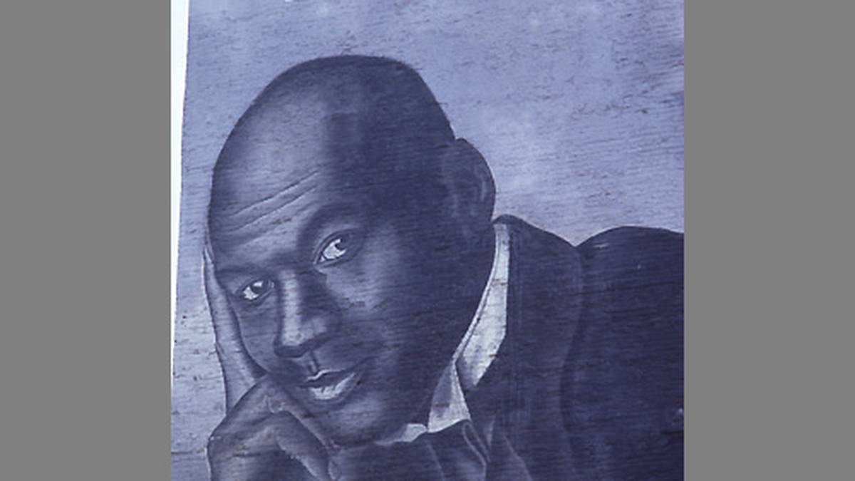 Sofort kann die Werbemaschinerie seines Sponsors wieder anlaufen und schmückt Häuserwände.