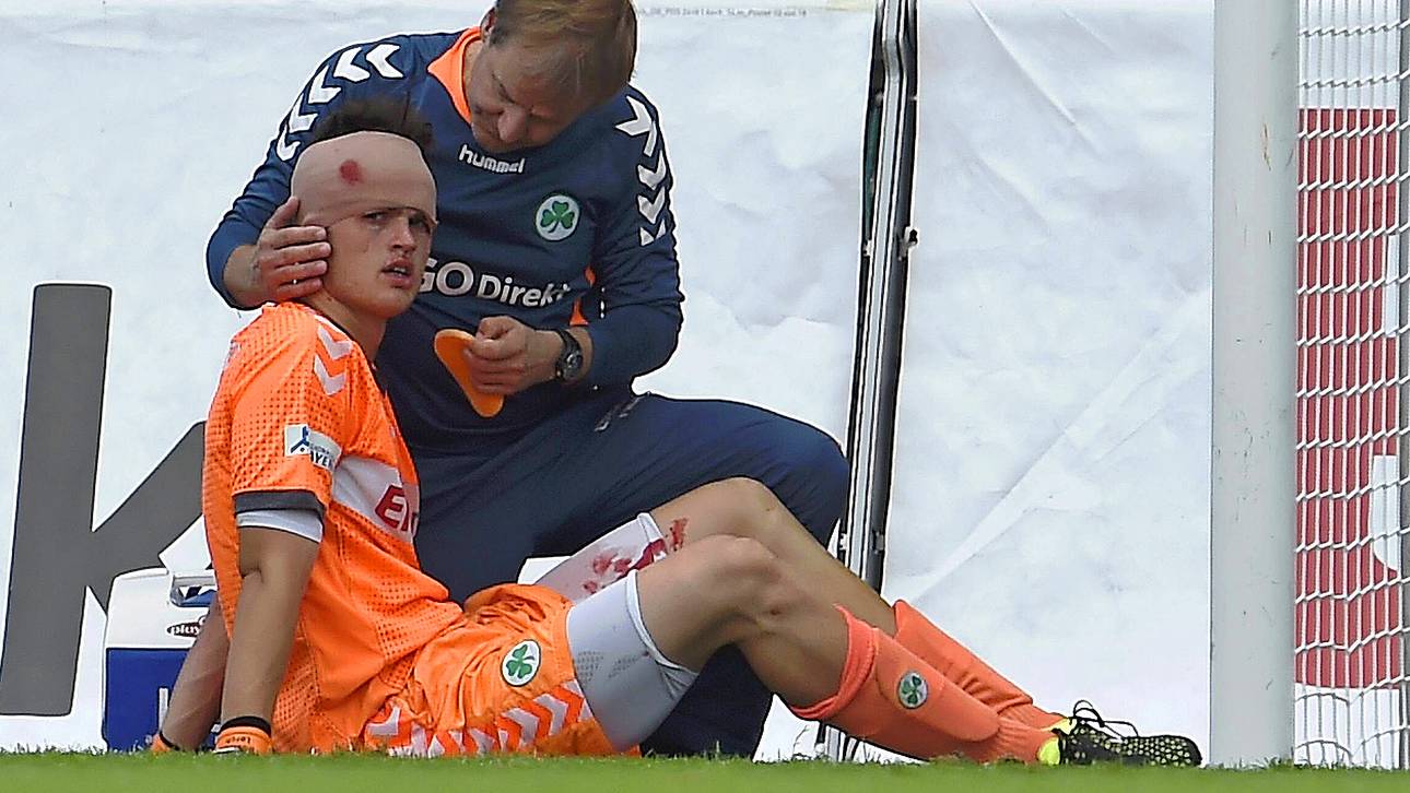 Brutales Foul in der Regionalliga