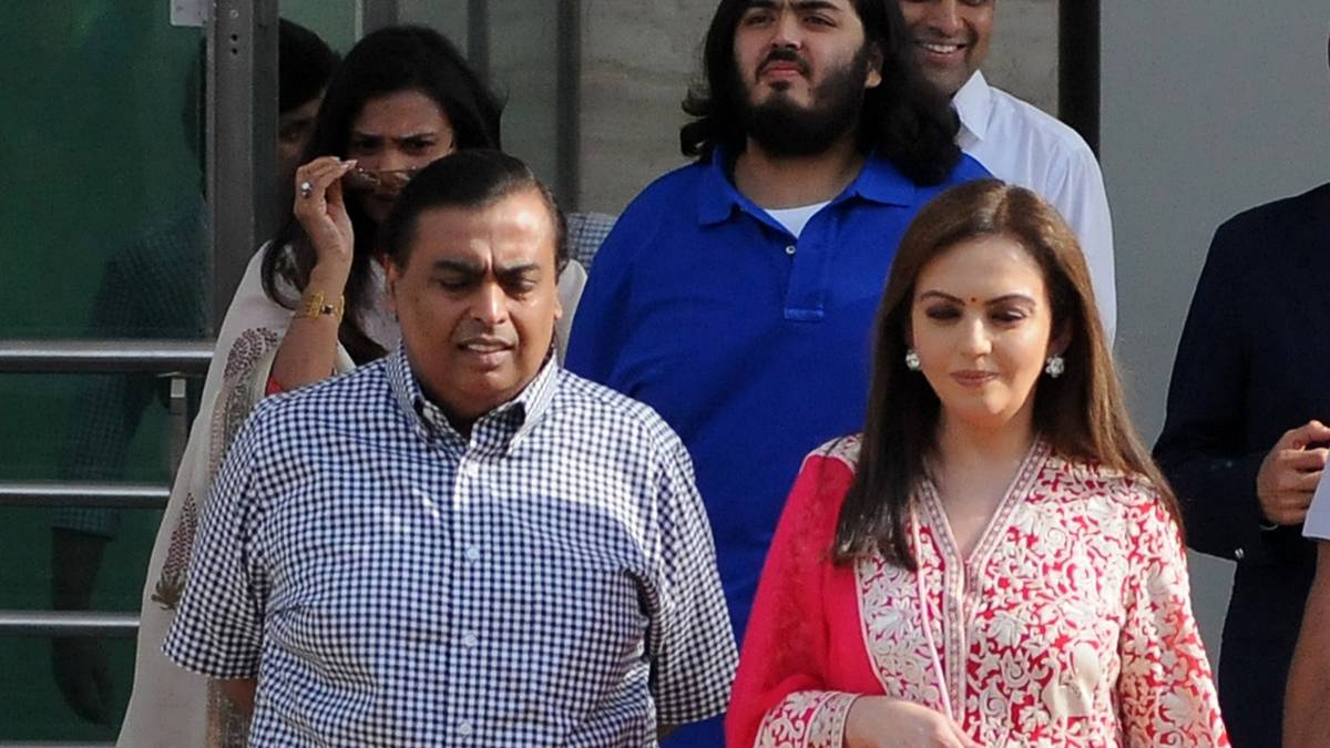 PLATZ 1: Mukesh Ambani, Vermögen: 34,6 Milliarden Euro - Besitzer der Mumbai Indians (Cricket, Indian Premier League). Der indische Multimilliardär machte sein Vermögen unter anderem mit Öl und Gas
