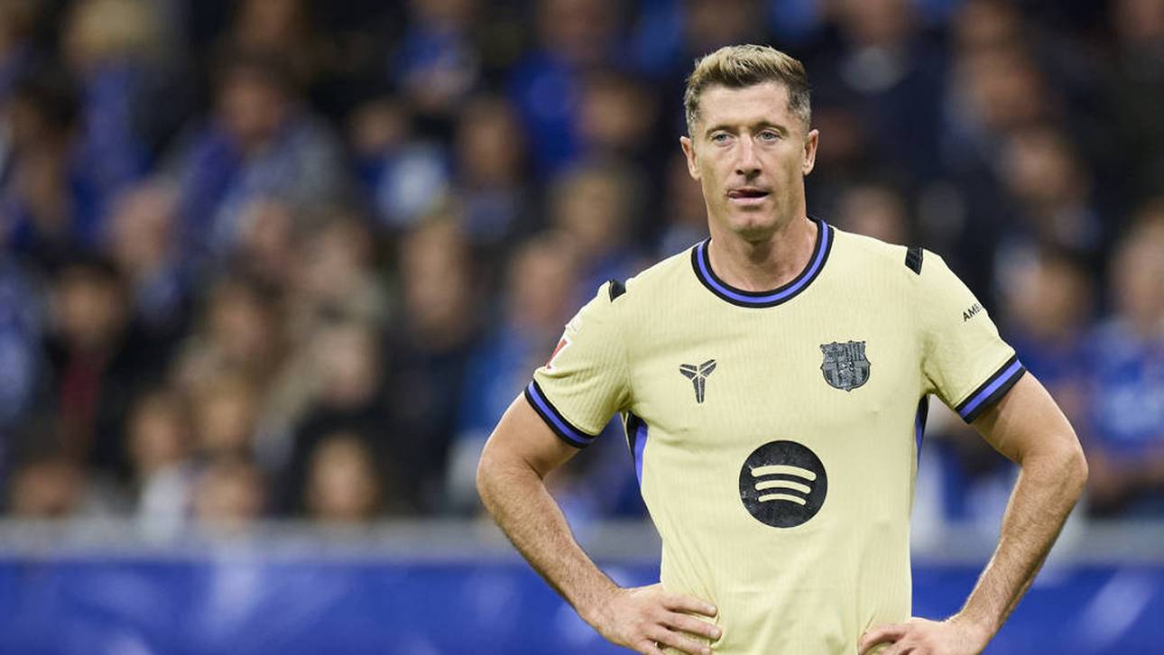Robert Lewandowski hat in Barcelona noch bis 2026 Vertrag
