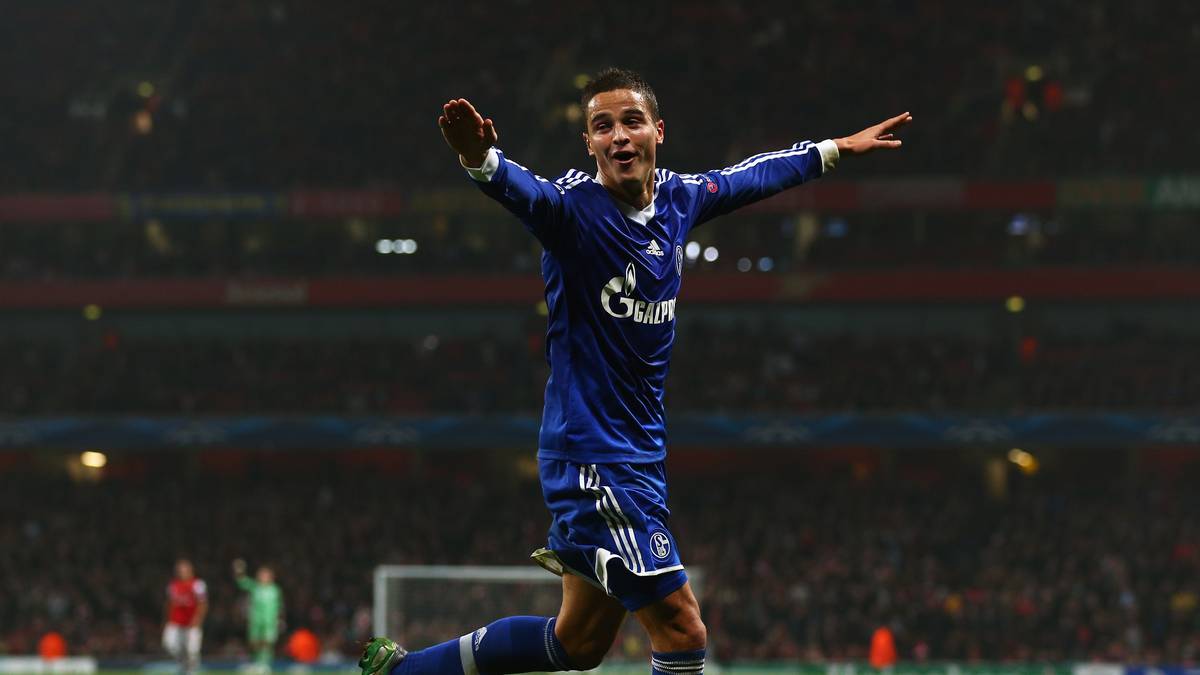 IBRAHIM AFELLAY: Im Gegensatz zu Huntelaars Verpflichtung war die Ausleihe des 1,80 Meter großen Mittelfeld-Talents des FC Barcelona nicht von Erfolg geprägt. Nach einem soliden Saisonstart 2012 zog er sich mehrere längerfristige Verletzungen zu. Bilanz: lediglich zehn Einsätze