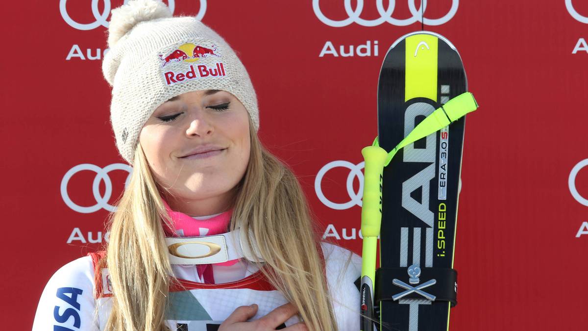 Lindsey Vonn ist die Nummer eins: Die damals 30 Jahre alte Amerikanerin gewinnt Mitte Januar 2015 den Super-G im italienischen Cortina d'Ampezzo und ist damit endgültig die erfolgreichste Skifahrerin im alpinen Weltcup. Es ist ihr bis dahin 63. Weltcup-Sieg. Sie löst damit die Österreicherin Annemarie Moser-Pröll in der ewigen Bestenliste ab. Die Österreicherin hatte in ihrer Karriere bis 1980 62 Weltcuprennen gewonnen