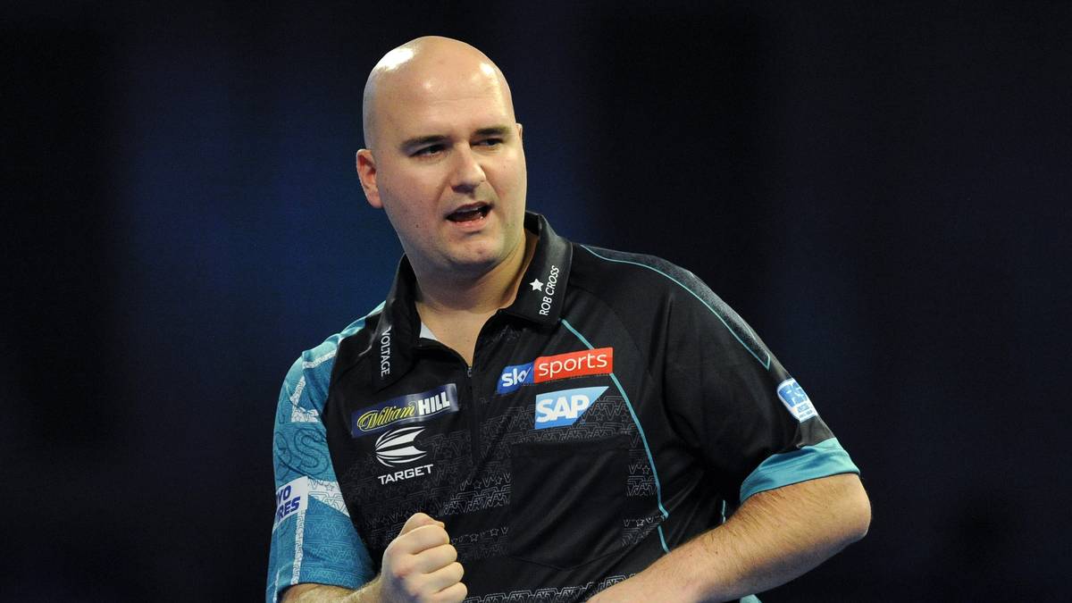 Auch der Weltmeister gibt sich die Ehre. Rob Cross dreht nach verlorenem ersten Satz gegen Jeffrey de Zwaan auf und zieht in die 3. Runde ein