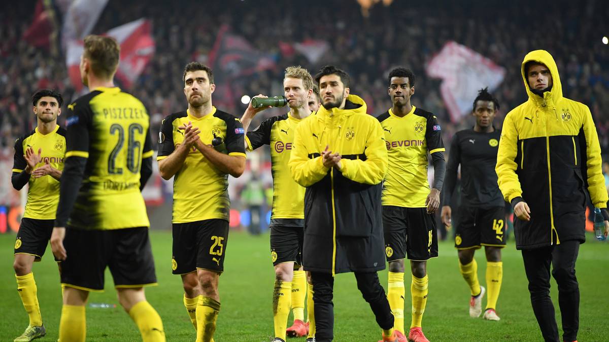 DEUTSCHLAND - "Freie Presse": Raus aus der Champions League, raus auch aus der Europa League: Borussia Dortmund ist nach trostlosen Leistungen international nicht einmal mehr zweitklassig