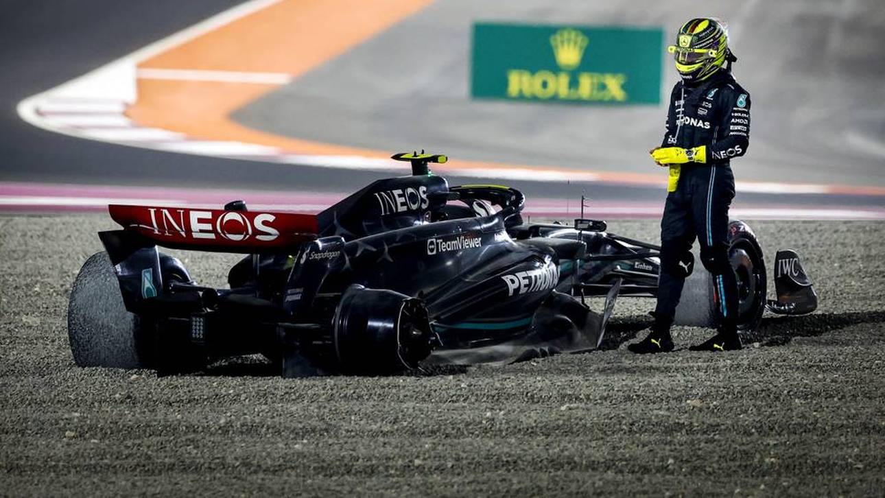 Start-Desaster für Mercedes!