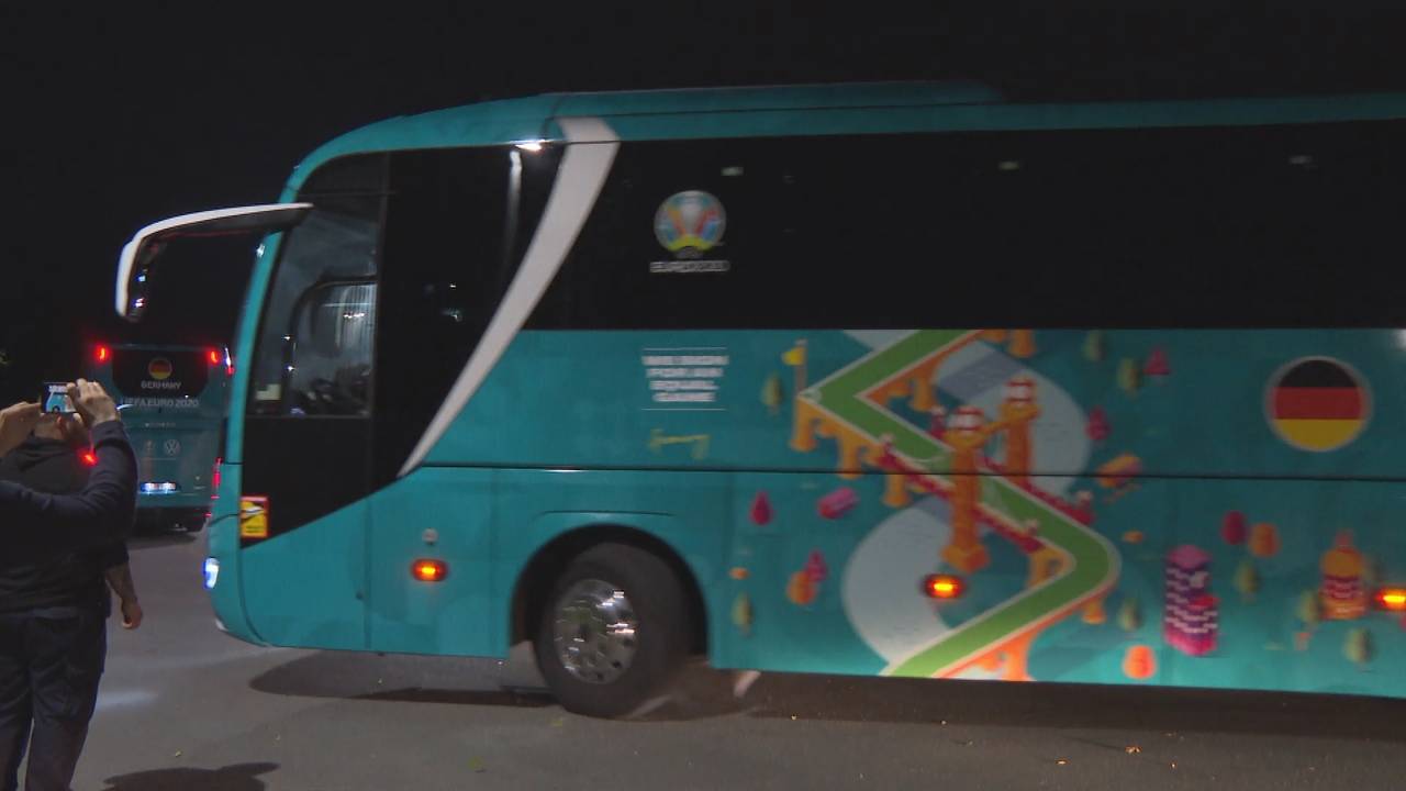 Die Busankunft der deutschen Nationalmannschaft nach EM-Aus gegen England